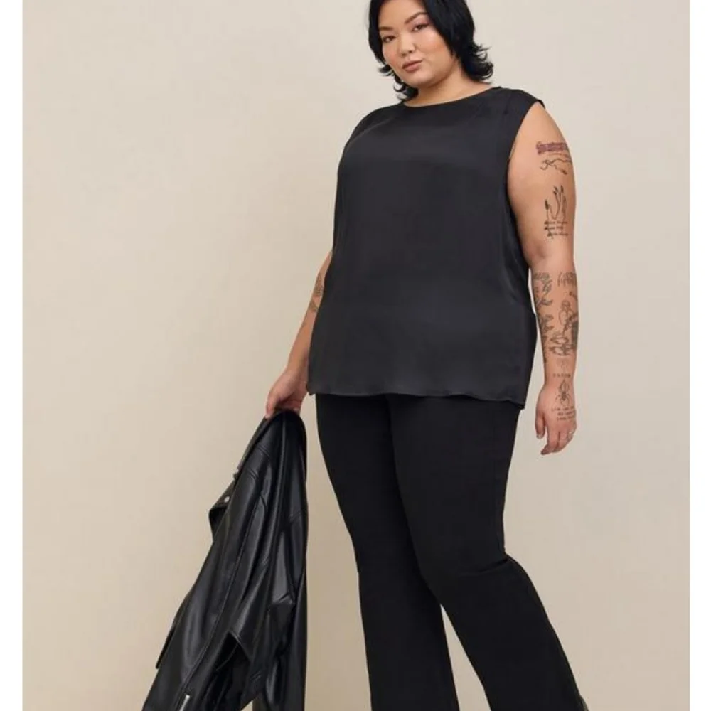 Torrid Satin Shell Tank Top - Picture 1 of 8